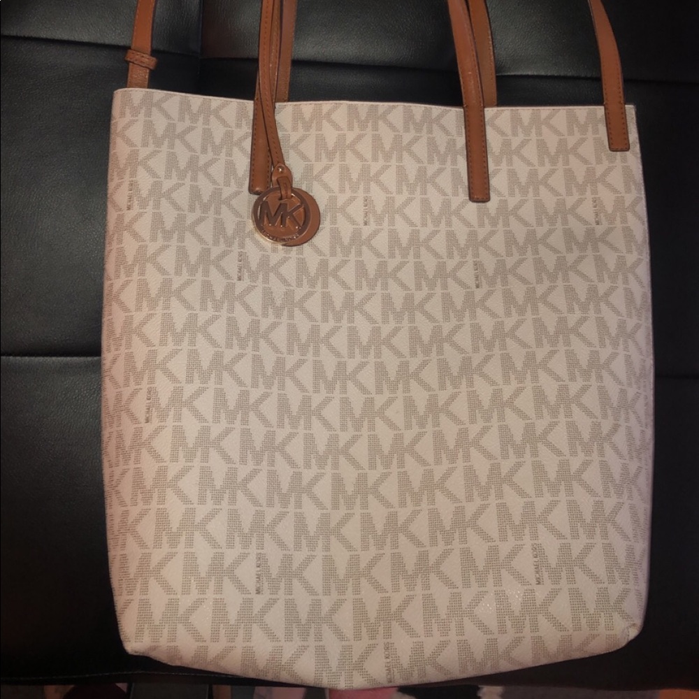 Large Michael kors bag